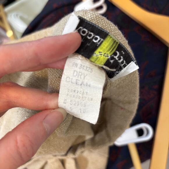 Vtg Robbie Sport Skirt Beige Button Front Large Pockets Textured Cottagecore - Picture 8 of 9